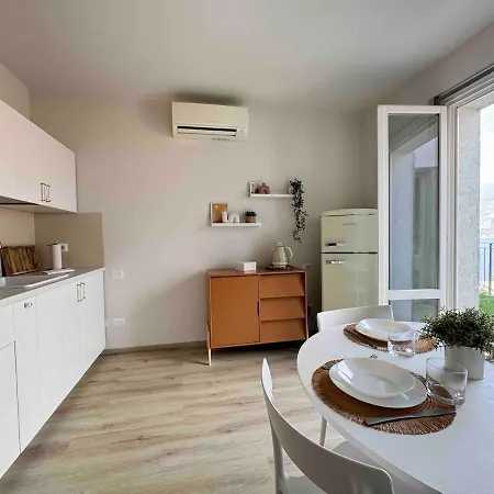 Ama Homes - Garden Lakeview Appartement